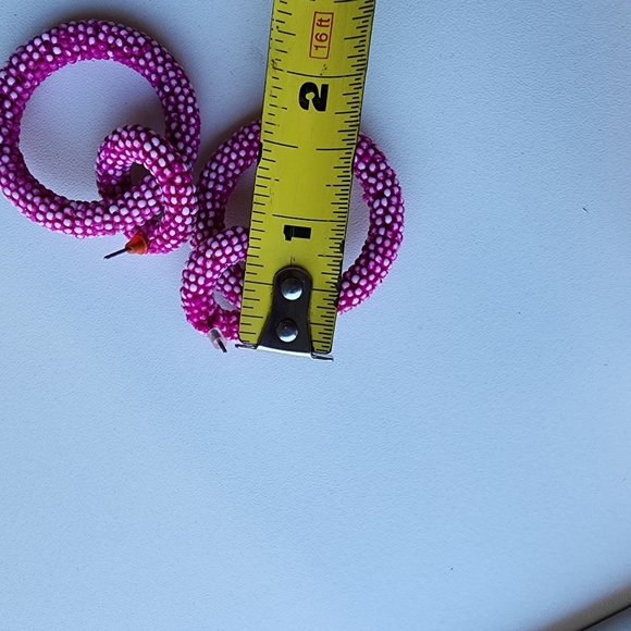 Round Chunky Hoop Earrings Women Fushia Pink Jewelry Earrings Fun ! - Picture 5 of 6